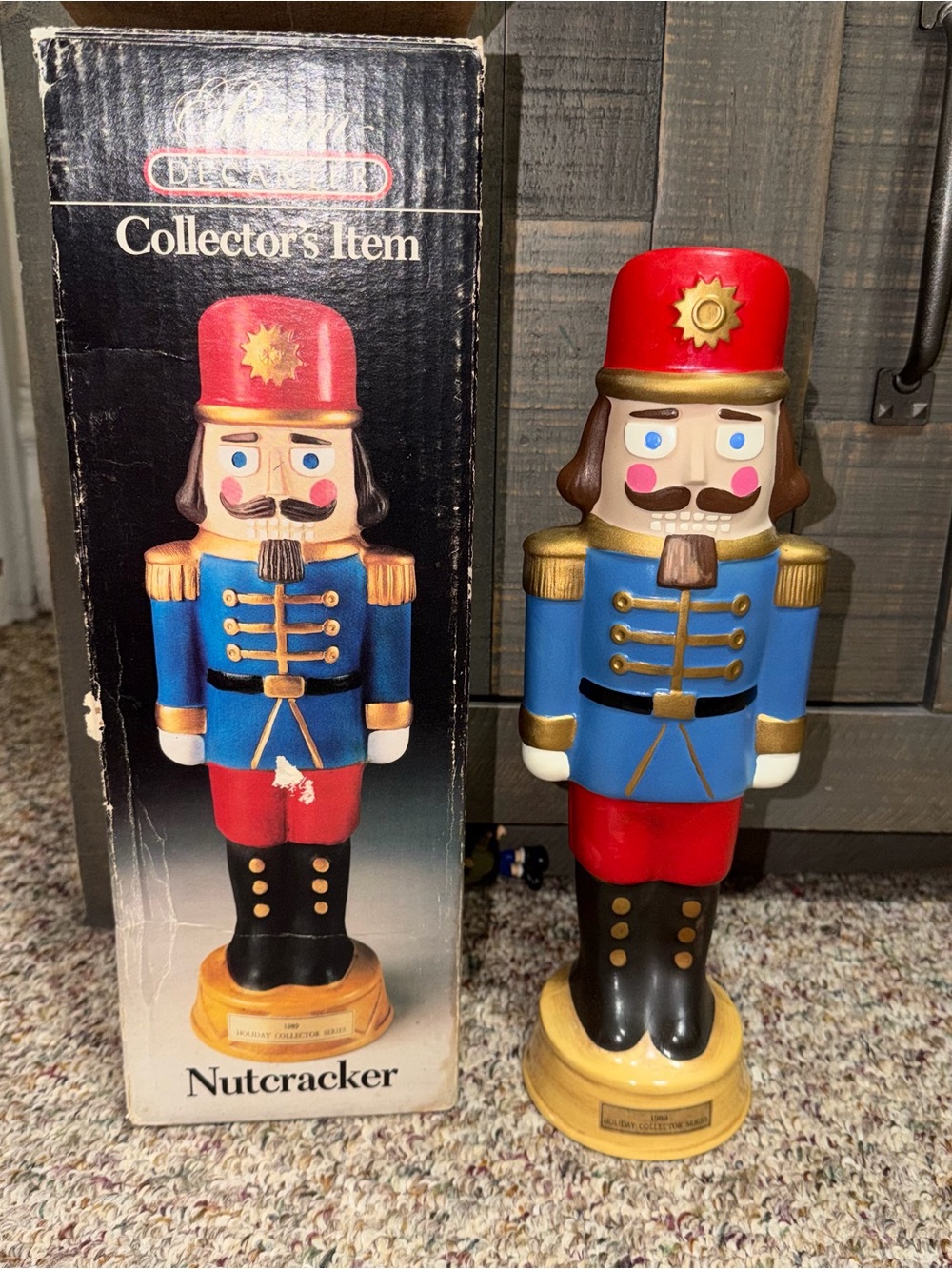 1989 Jim Beam Holiday Collector Series Nutcracker Decanter (empty)‎ Ceramic 14"